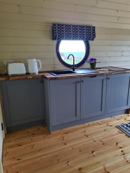 Spring Tide Cliff Top Glamping Pod With Direct Sea Views Birchington-on-Sea Ngoại thất bức ảnh