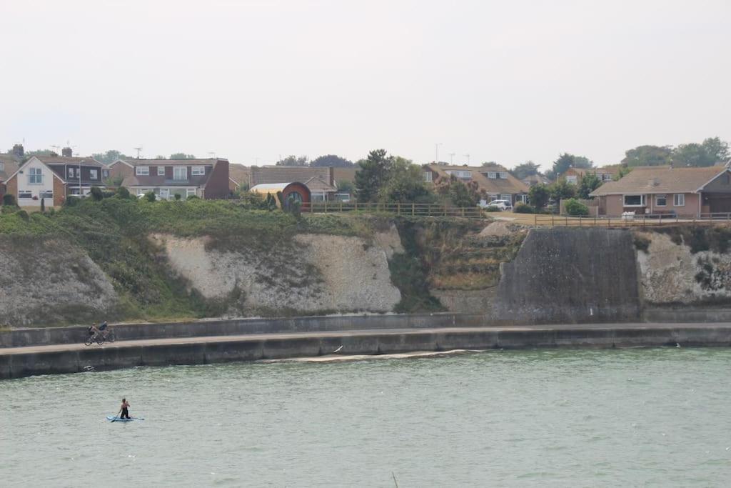 Spring Tide Cliff Top Glamping Pod With Direct Sea Views Birchington-on-Sea Ngoại thất bức ảnh